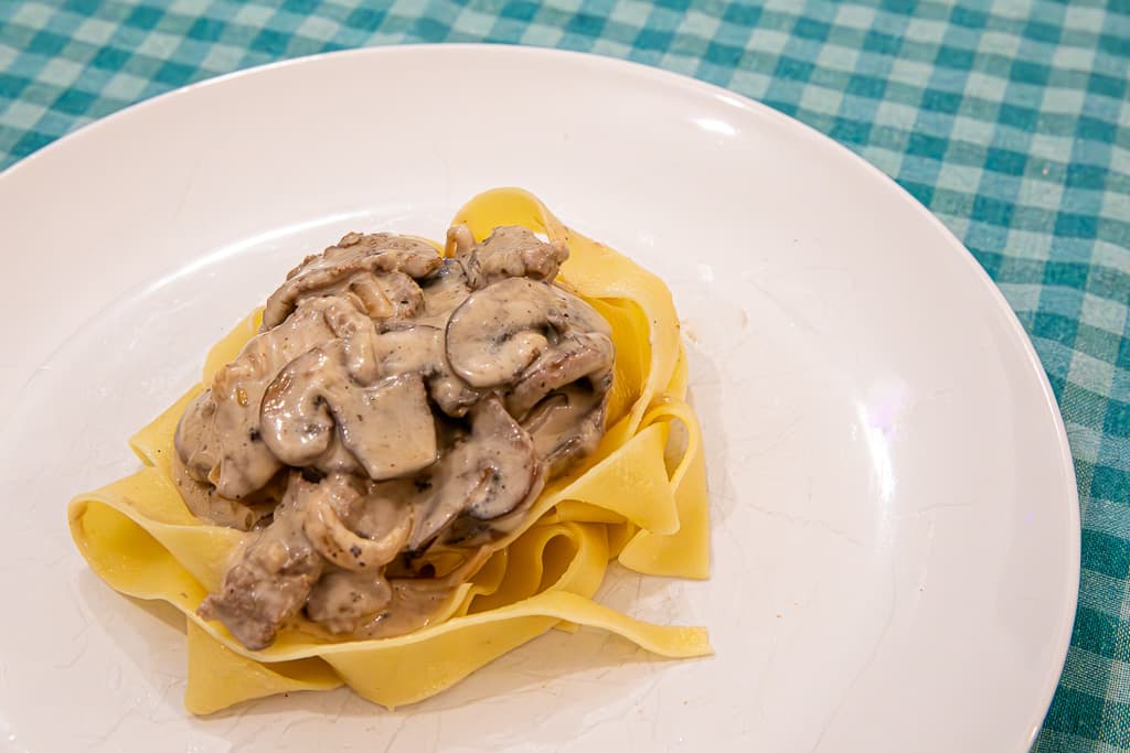 ביף סטרוגנוף recipe image 1