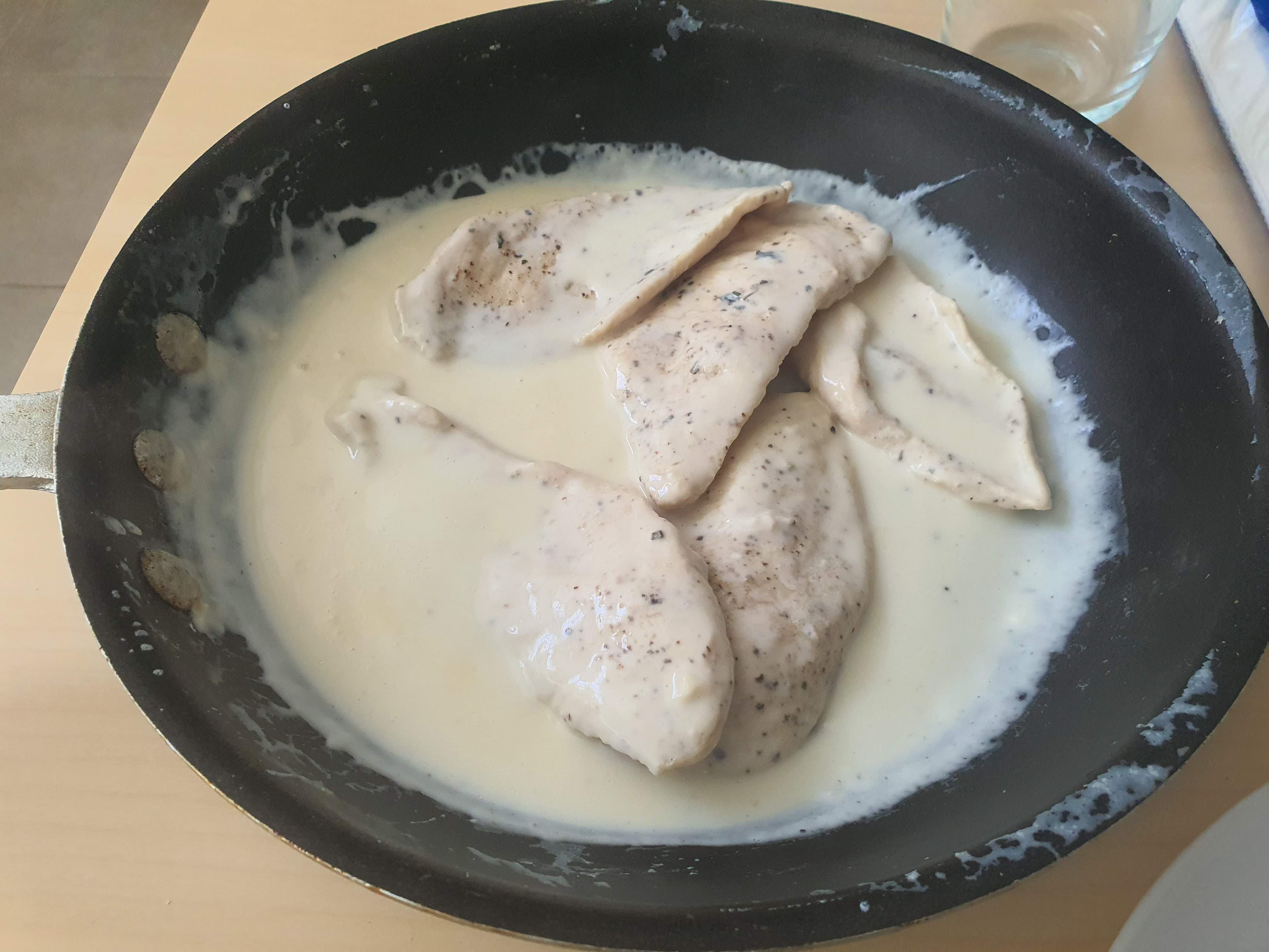 חזה עוף בשמנת של אבא recipe image 1