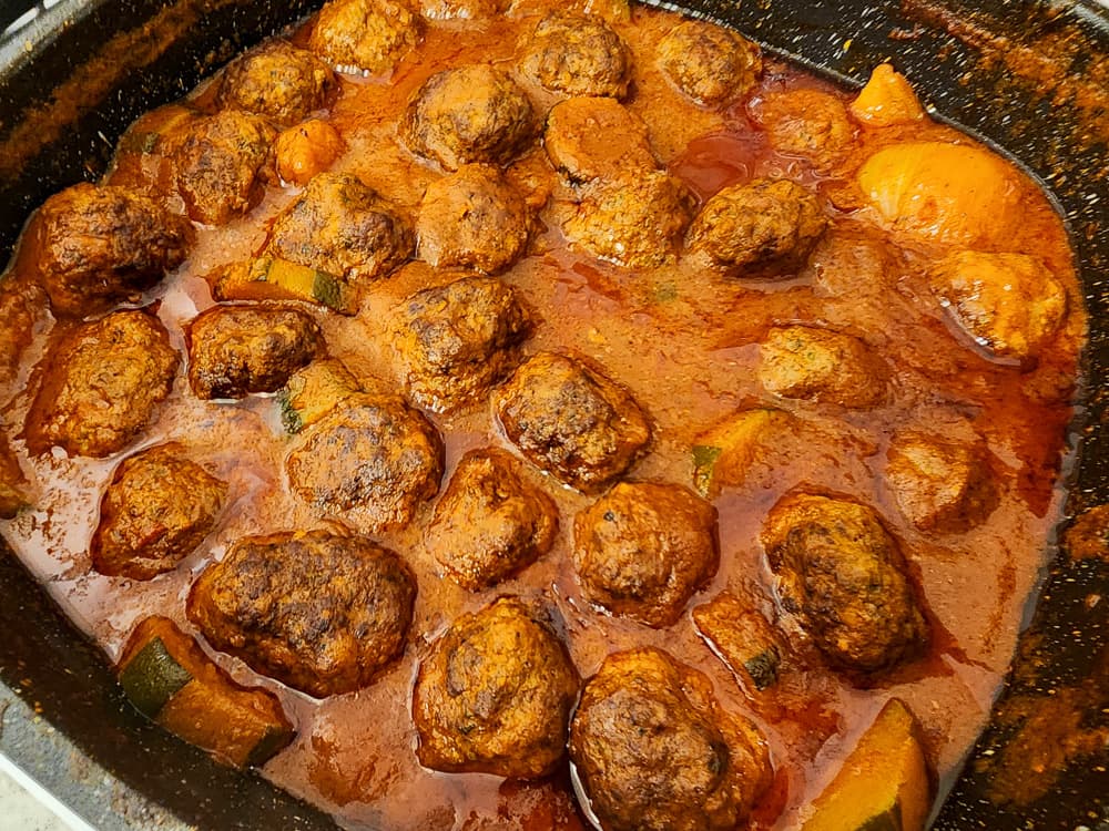 קציצות ברוטב קישואים ועגבניות של שני recipe image 1